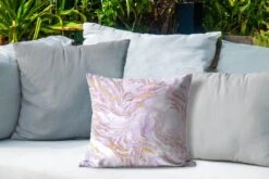 Tuinkussen - Marmer - Lila - Goud - 40x40 Cm - Weerbestendig -Pillowmonkey 1200x800 3300