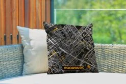 Buitenkussen - Plattegrond - Voorburg - Goud - Zwart - 45x45 Cm - Weerbestendig -Pillowmonkey 1200x800 3327