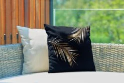 Buitenkussens - Tuin - Twee Gouden Bladeren Op Een Zwarte Achtergrond - 40x40 Cm -Pillowmonkey 1200x800 3359
