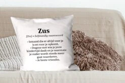 Kussenhoes 60x60 Cm - Zus Cadeau - Design - Vriendin - Katoen / Polyester - Voor Binnen -Pillowmonkey 1200x800 546
