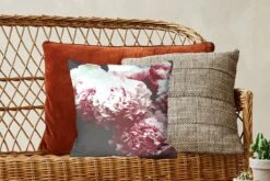 Kussenhoes 40x40 Cm - Boeket Roze Pioenrozen - Katoen / Polyester - Voor Binnen -Pillowmonkey 1200x800 564