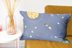 Kussenhoes 60x40 Cm - Ruimte - Kinderkamer - Sterren - Katoen / Polyester - Voor Binnen 12 Kussenhoes 60x40 Cm - Ruimte - Kinderkamer - Sterren - Katoen / Polyester - Voor Binnen -Pillowmonkey 1200x800 697