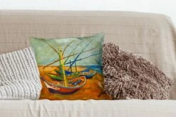 Kussenhoes 45x45 Cm - Vissersboten Op Het Strand - Vincent Van Gogh - Katoen / Polyester - Voor Binnen -Pillowmonkey 1200x800 739