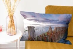 Kussenhoes 60x40 Cm - Palen In De Waddenzee Bij Moddergat - Katoen / Polyester - Voor Binnen -Pillowmonkey 1200x800 747