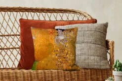 Kussenhoes 40x40 Cm - Adèle Bloch-Bauer I - Schilderij Van Gustav Klimt - Katoen / Polyester - Voor Binnen 11 Kussenhoes 40x40 Cm - Adèle Bloch-Bauer I - Schilderij Van Gustav Klimt - Katoen / Polyester - Voor Binnen -Pillowmonkey 1200x800 846