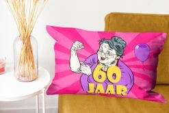Kussenhoes 60x40 Cm - Verjaardag - Jubileum - 60 Jaar - Katoen / Polyester - Voor Binnen -Pillowmonkey 1200x800 900