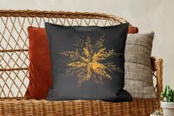 Kussenhoes 50x50 Cm - Een Goud-staafbloem Op De Zwarte Achtergrond - Katoen / Polyester - Voor Binnen 9 Kussenhoes 50x50 Cm - Een Goud-staafbloem Op De Zwarte Achtergrond - Katoen / Polyester - Voor Binnen -Pillowmonkey 1200x800 991