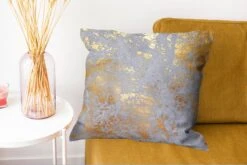 Kussenhoes 50x50 Cm - Marmer - Blauw - Goud - Luxe - Katoen / Polyester - Voor Binnen -Pillowmonkey 1200x802 106