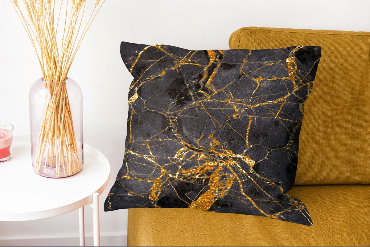 Kussenhoes 50x50 Cm - Marmer - Goud - Zwart - Glitter - Katoen / Polyester - Voor Binnen 7 Kussenhoes 50x50 Cm - Marmer - Goud - Zwart - Glitter - Katoen / Polyester - Voor Binnen - Afbeelding 5