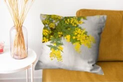 Sierkussens - Kussentjes Woonkamer - 50x50 Cm - Gele Mimosa Planten Met Groene Bladeren In Een Grote Pot 13 Sierkussens - Kussentjes Woonkamer - 50x50 Cm - Gele Mimosa Planten Met Groene Bladeren In Een Grote Pot -Pillowmonkey 1200x802 198
