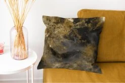 Sierkussens - Kussentjes Woonkamer - 45x45 Cm - Abstract - Goud - Zwart 10 Sierkussens - Kussentjes Woonkamer - 45x45 Cm - Abstract - Goud - Zwart -Pillowmonkey 1200x802 208