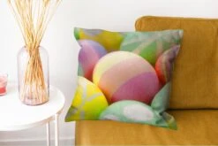 Sierkussen - Een Van Eieren Die Beschilderd Zijn Pasen - Multicolor - 45 Cm X 45 Cm -Pillowmonkey 1200x802 214