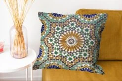 Sierkussen - Een Close Up Van Een Marokkaanse Mozaïek - Multicolor - 60 Cm X 60 Cm -Pillowmonkey 1200x802 238