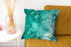 Sierkussens - Kussentjes Woonkamer - 45x45 Cm - Druppels Op Een Turquoise Achtergrond -Pillowmonkey 1200x802 262