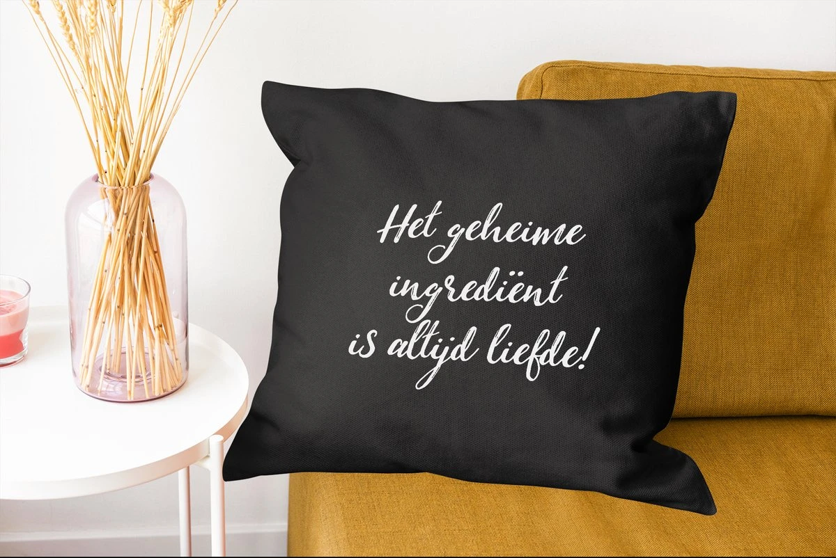 Sierkussens - Kussentjes Woonkamer - 60x60 Cm - Quotes - Koken - Het Geheime Ingrediënt Is Altijd Liefde! - Spreuken - Liefde 8 Sierkussens - Kussentjes Woonkamer - 60x60 Cm - Quotes - Koken - Het Geheime Ingrediënt Is Altijd Liefde! - Spreuken - Liefde - Afbeelding 6