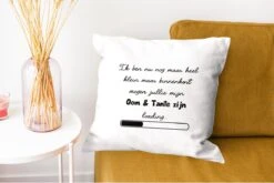 Kussenhoes 45x45 Cm - Zwangerschap Aankondiging - Baby Op Komst - Oom En Tante - Katoen / Polyester - Voor Binnen -Pillowmonkey 1200x802 42