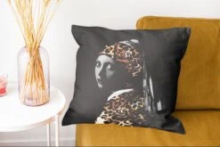 Kussenhoes 50x50 Cm - Meisje Met De Parel - Panterprint - Johannes Vermeer - Katoen / Polyester - Voor Binnen -Pillowmonkey 1200x802 83