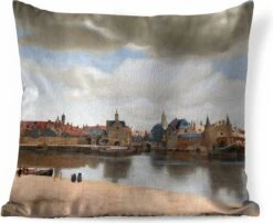 Sierkussens - Kussentjes Woonkamer - 60x60 Cm - Gezicht Op Delft - Schilderij Van Johannes Vermeer -Pillowmonkey 1200x979 17