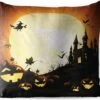 Buitenkussens - Tuin - Een Illustratie Van Een Kasteel Met Heksen En Pompoenen Tijdens Halloween - 40x40 Cm